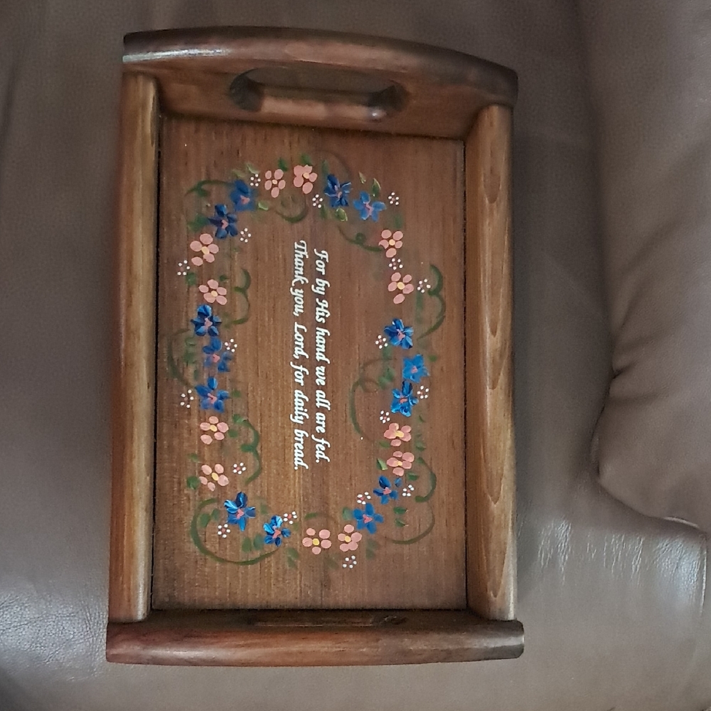 Hand-Painted Wooden Serving Tray with Floral Wreath